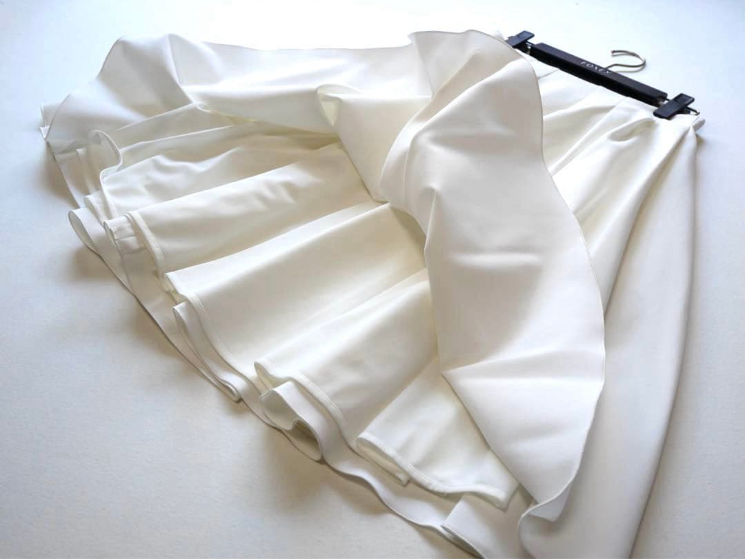 フォクシーニューヨーク　フレアースカート　サイズ40 ホワイト