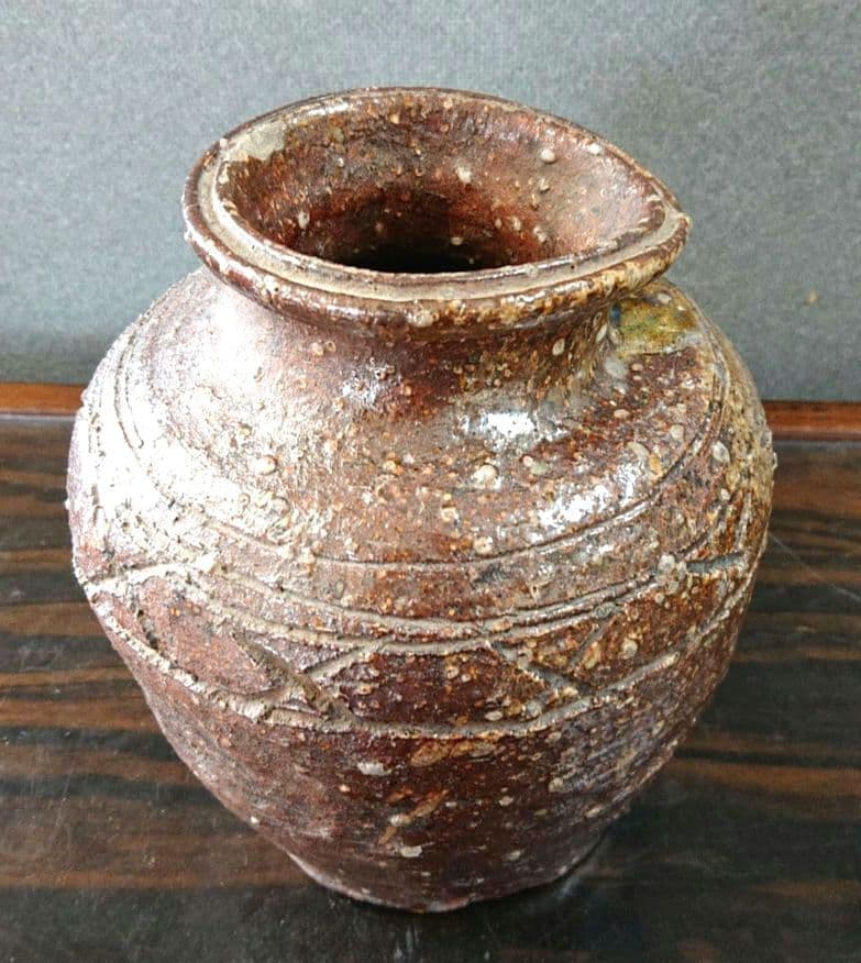 古伊賀の壺、花入