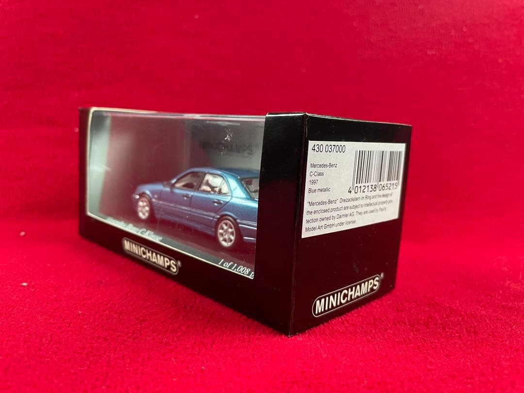 ミニチャンプス　メルセデスベンツ  Cクラス ) 1/43 ブルー　1997