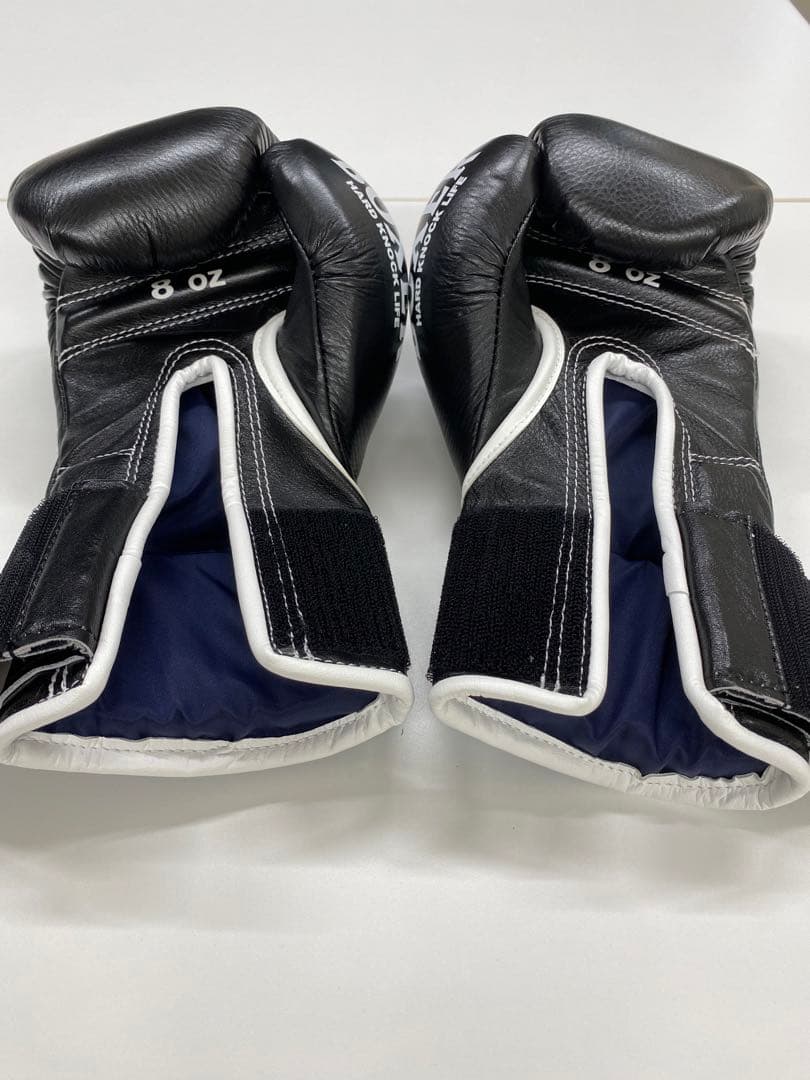 【専用】isami製品　BOXER ボクシンググローブ ハードノックライフ 黒