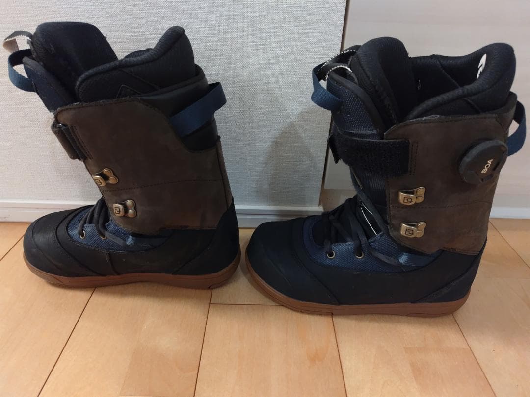 DEELUXE AREth RIN (ディーラックス アース リン)