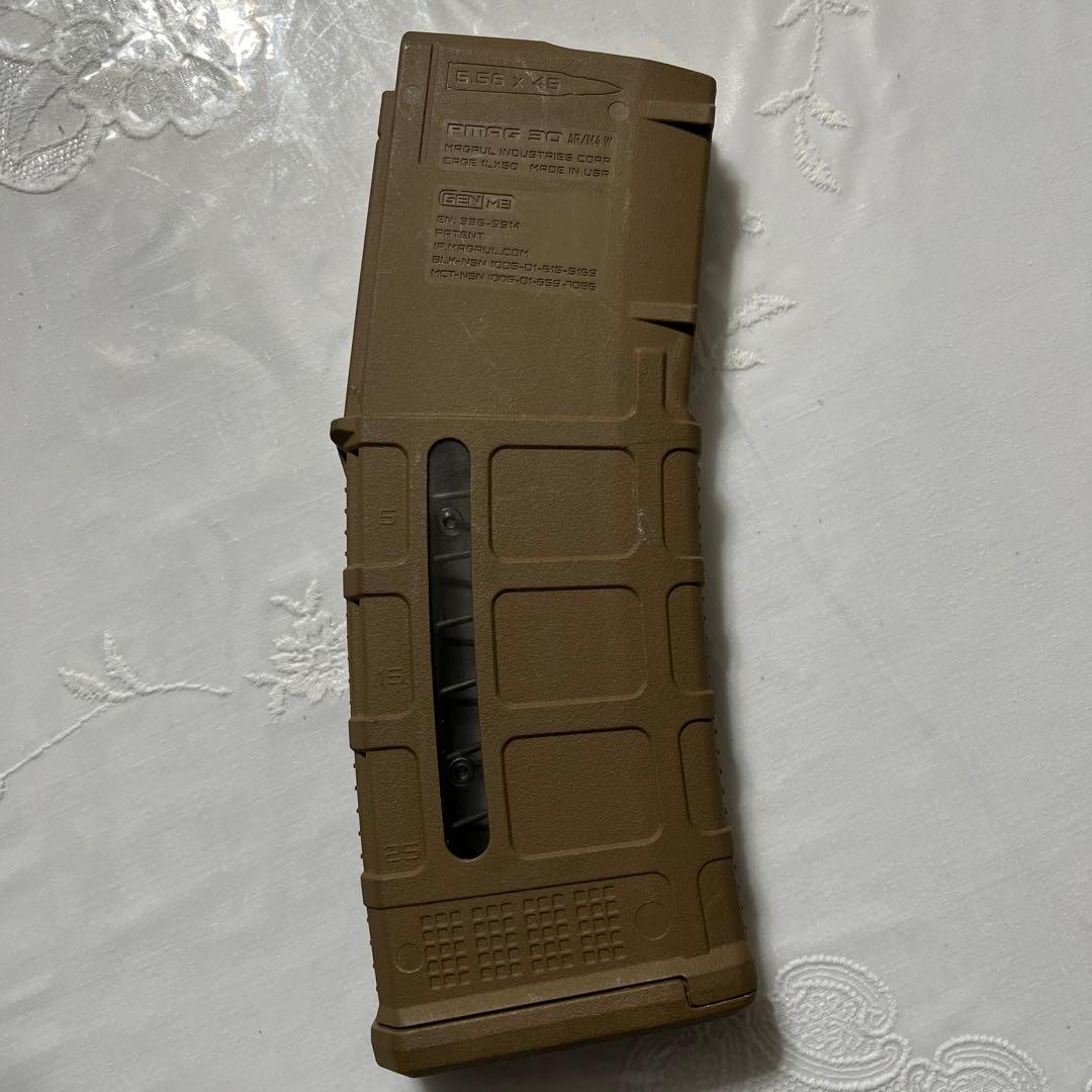 米軍MAGPUL P-MAG 30 FDE マガジン　カート2本付き