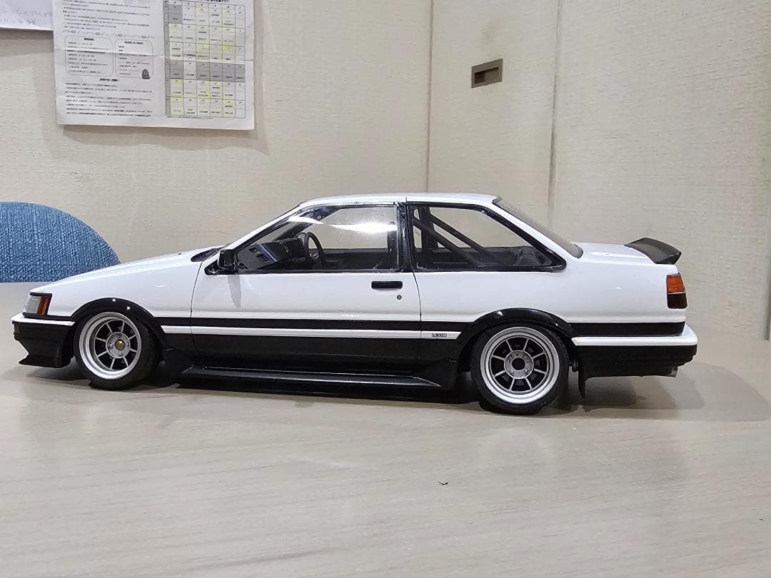 ignitionmodel　1/18　トヨタ　カローラ　レビン　GT-Apex