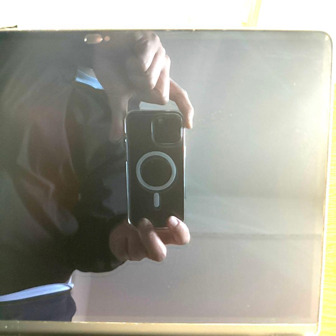 美品【MacBook Air 13.6インチ M2】