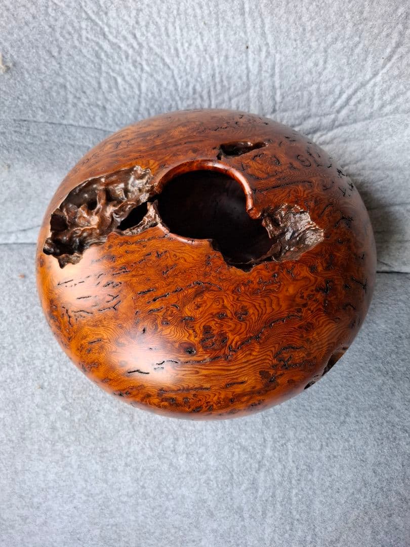 屋久杉　極上品　泡瘤　工芸品　壺　花瓶