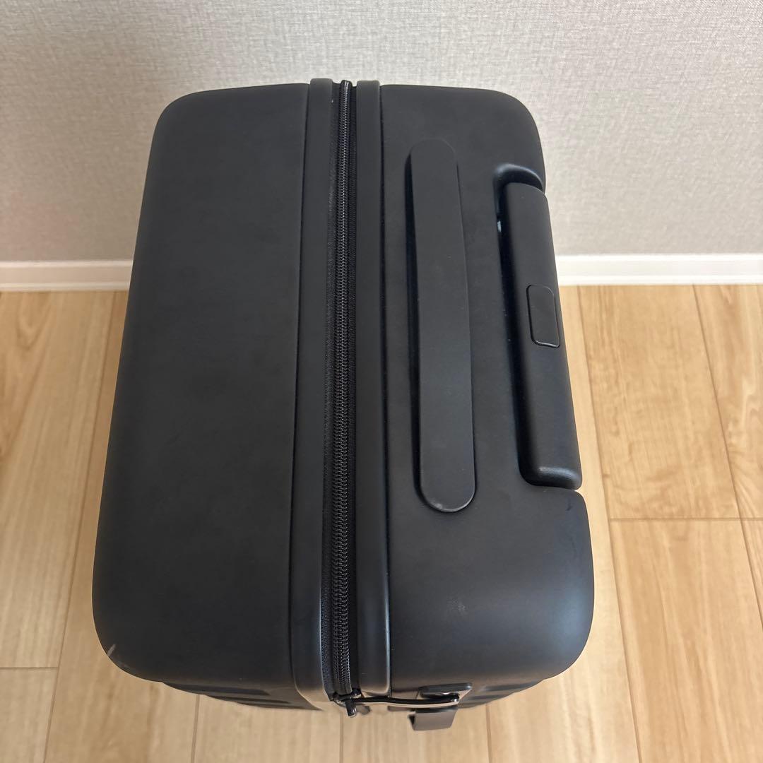 【無印良品】バーを自由に調節できる ハードキャリーケース 36L ブラック 鍵2