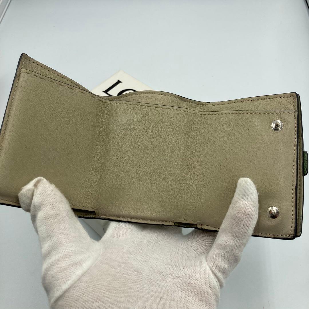 ！極美品！　ロエベ　折り財布　コンパクト　レザー　12A