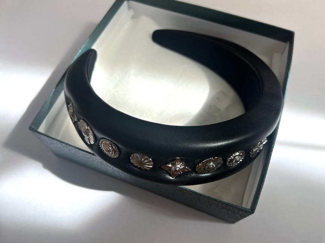 新品未使用 TOGA Leather headband 1 カチューシャ