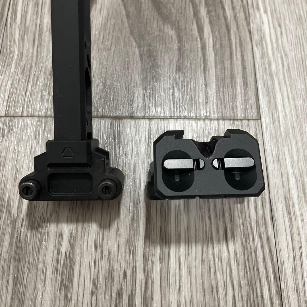 実物 STRIKE INDUSTRIES フォールディングストック ストライク