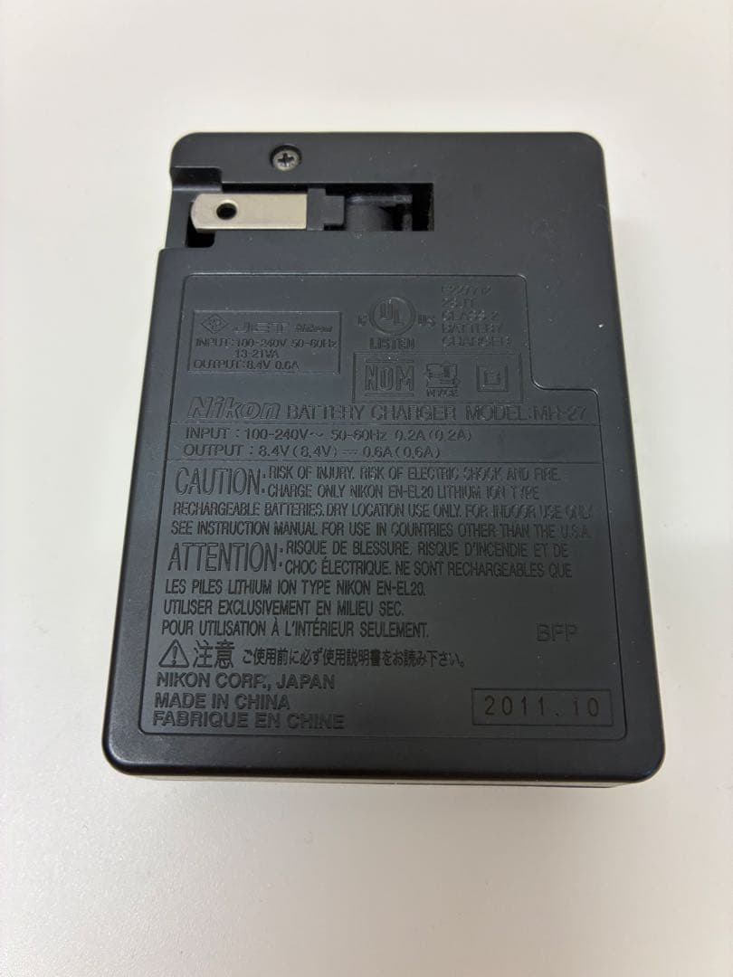 Nikon 1 J1 ホワイト ミラーレスカメラ