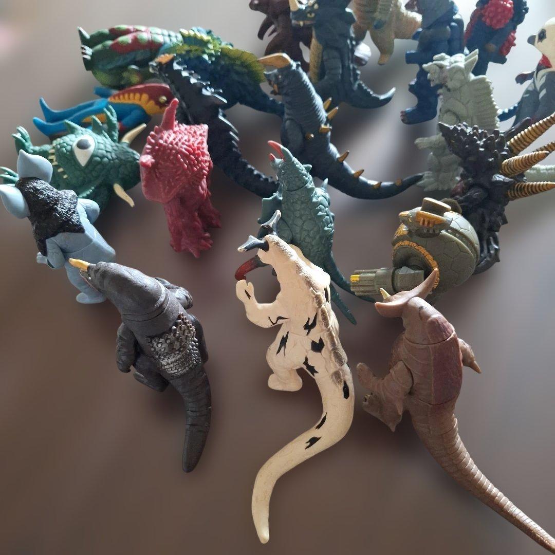 ウルトラマン 怪獣フィギュア 21体セット