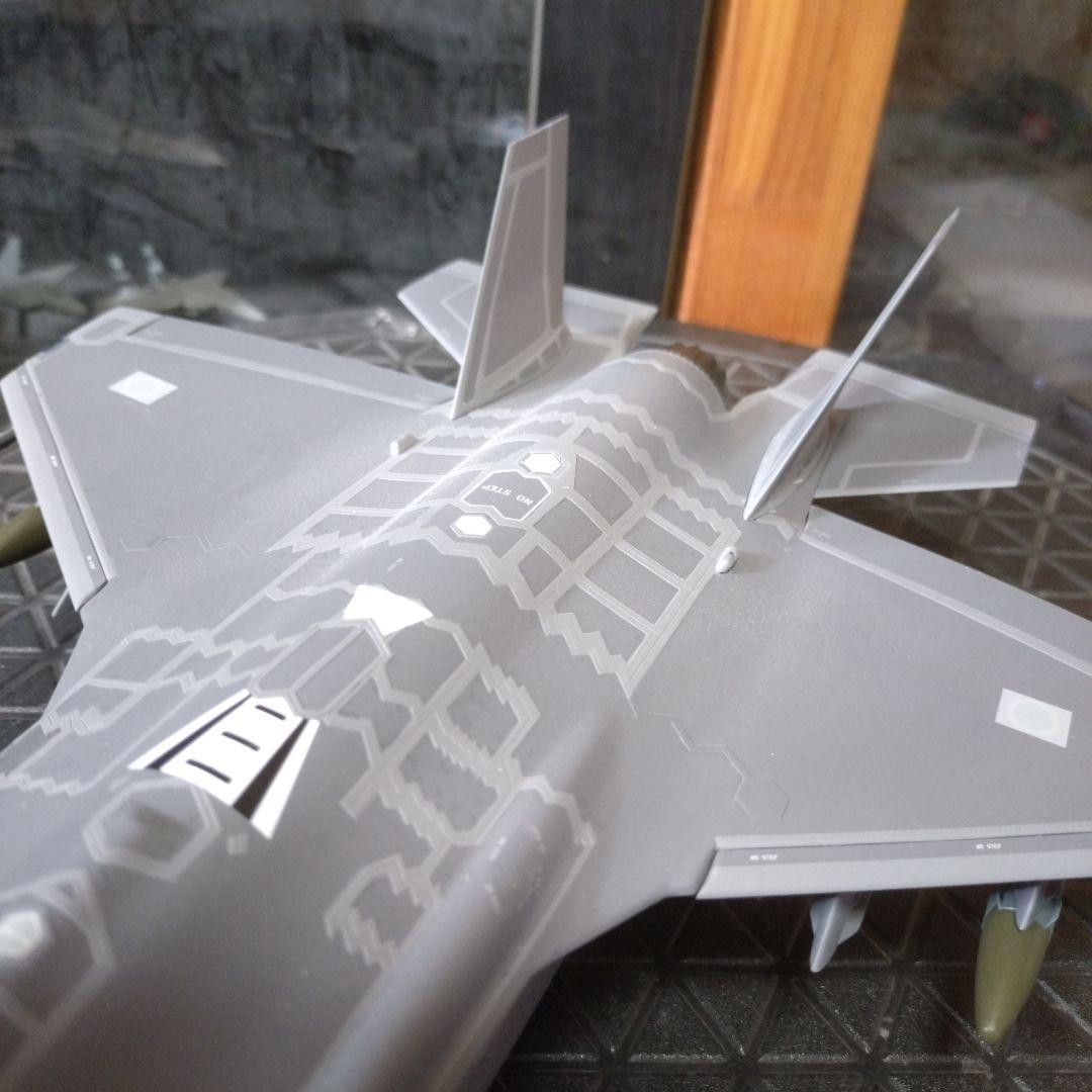 モンモデル 1/48 F35AライトニングⅡプラモデル塗装済み完成品