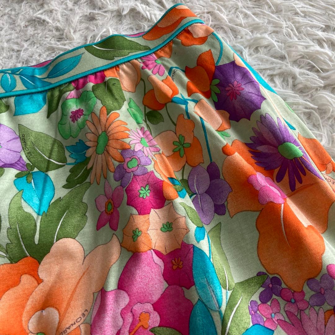 LEONARD 花柄スカート ライトグリーン W66 マルチカラー 華やか