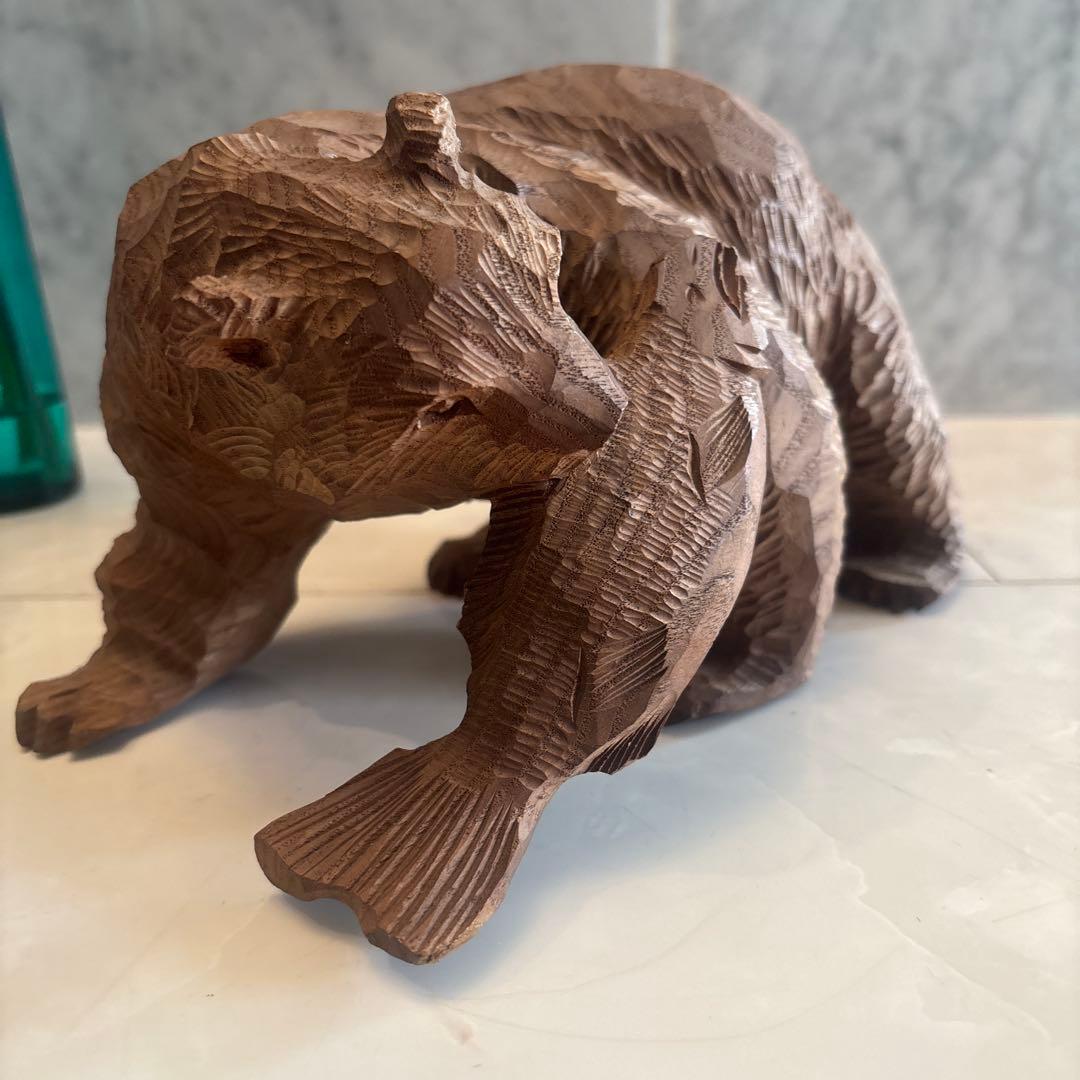 アイヌヴィンテージ　凛々しくスマートなお顔で雰囲気抜群のクマ