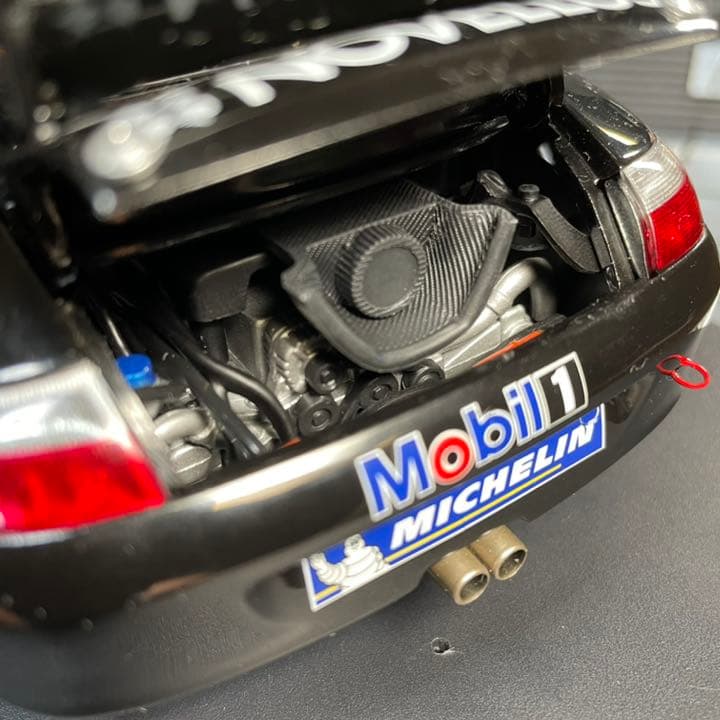 未展示品　オートアート1/18　ポルシェ911GT3R アジアンカレラカップ