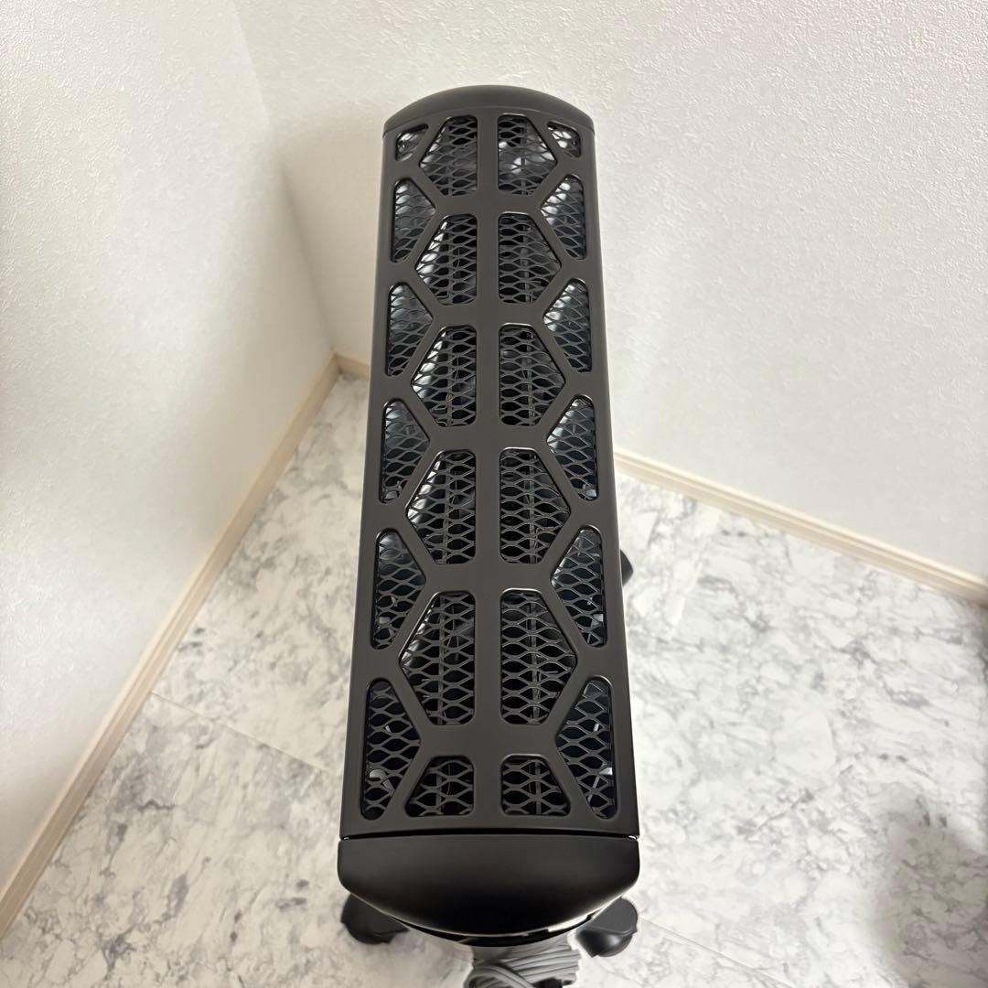 美品✨除菌済み✨リモコン未使用　デロンギ　ヒーター　ブラック　MDHU15-PB