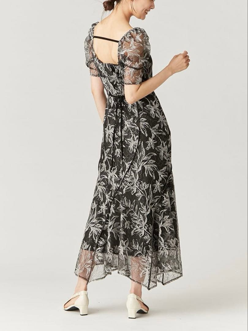 【FRAY I.D】新品タグ付き / M / カーブパネルエンブロイダリードレス