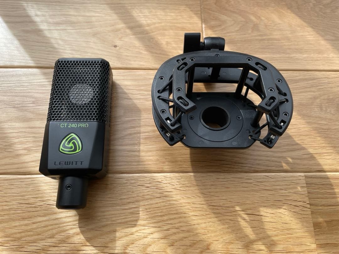 lewitt LCT 240 PRO 専用ショックマウント付 その1