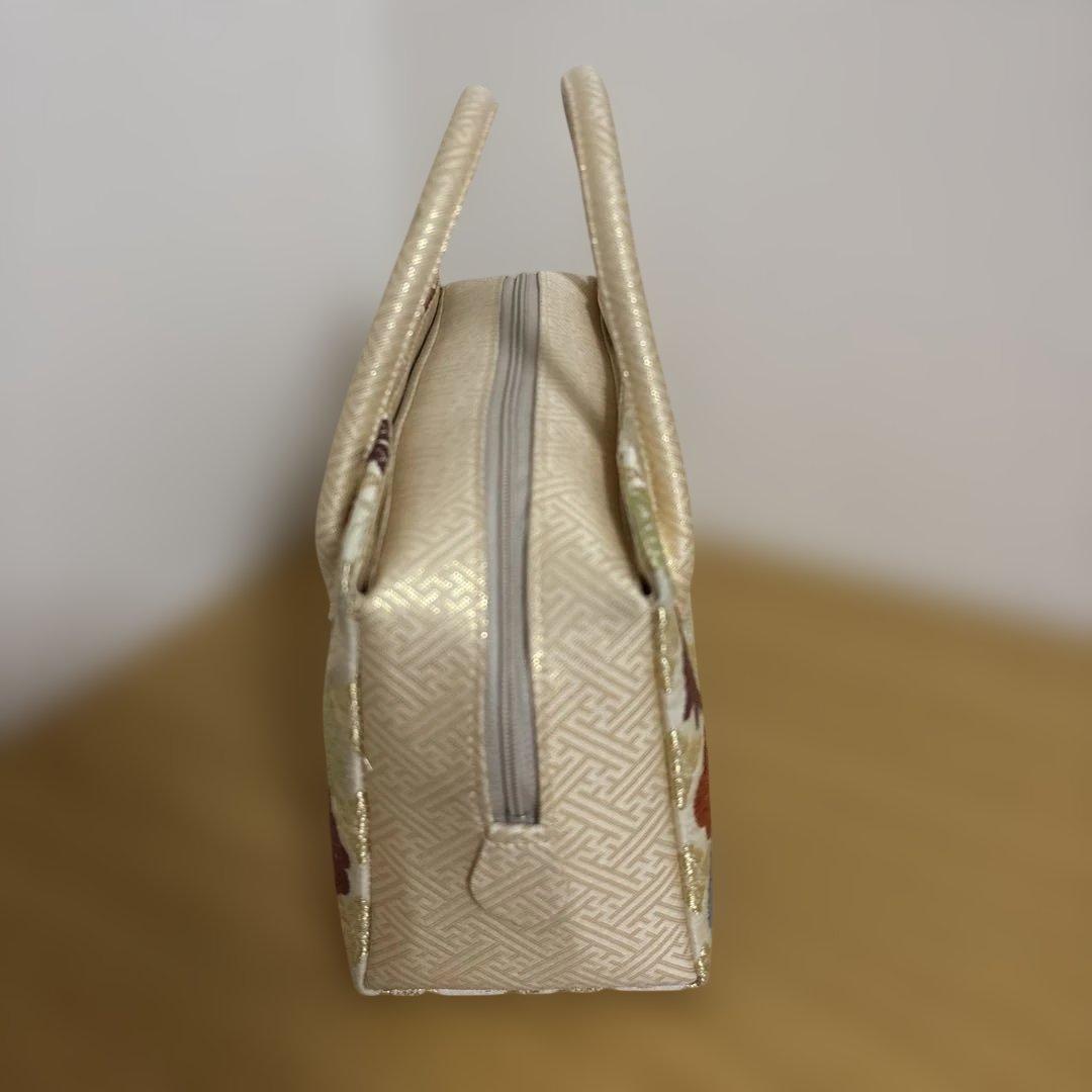 正月　成人式　初釜　茶会　和装バッグ 多色刺繍 利休バッグ 正絹　未使用　居東屋