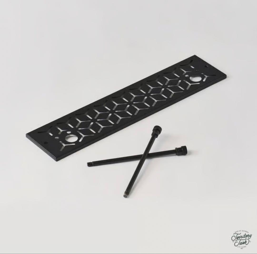 入手困難‼︎ Territory Taskワタリガラスサイドテーブル&専用棚セット