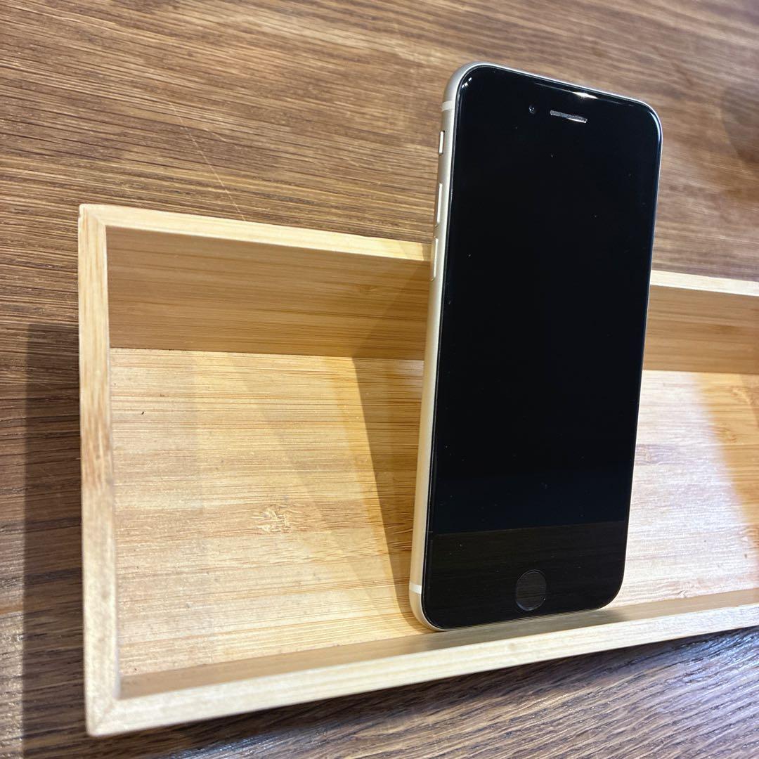 iPhoneSE 第3世代 ホワイト