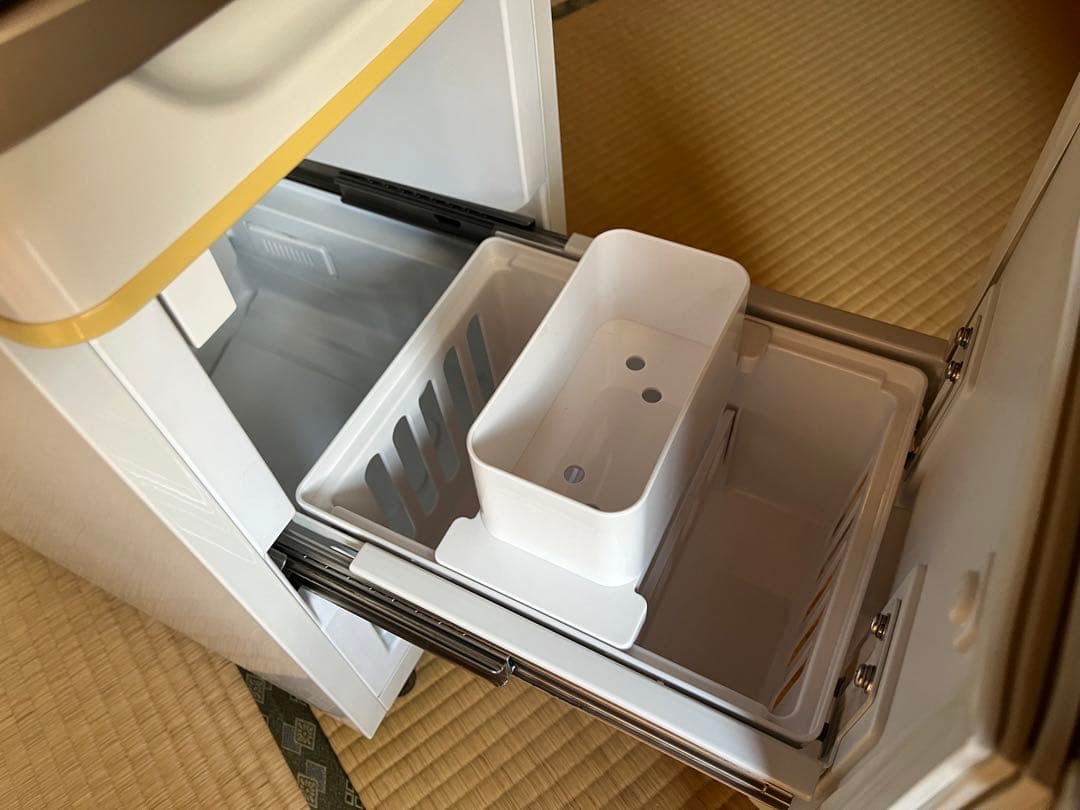 【新品】TWINBIRD ベッドサイド冷蔵庫 HR-D282