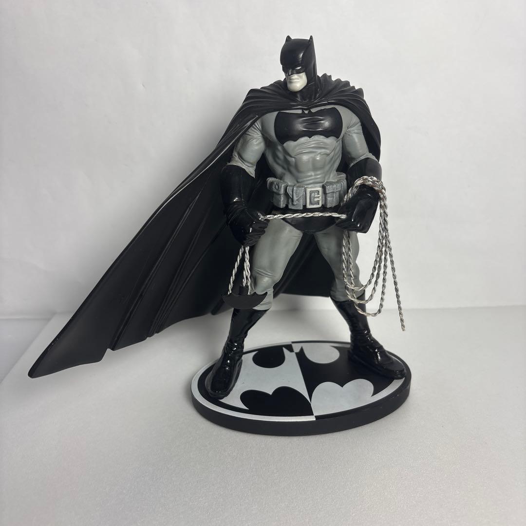 dcコレクタブルズ　バットマン　フランクミラー　ブラック＆ホワイト　スタチュー