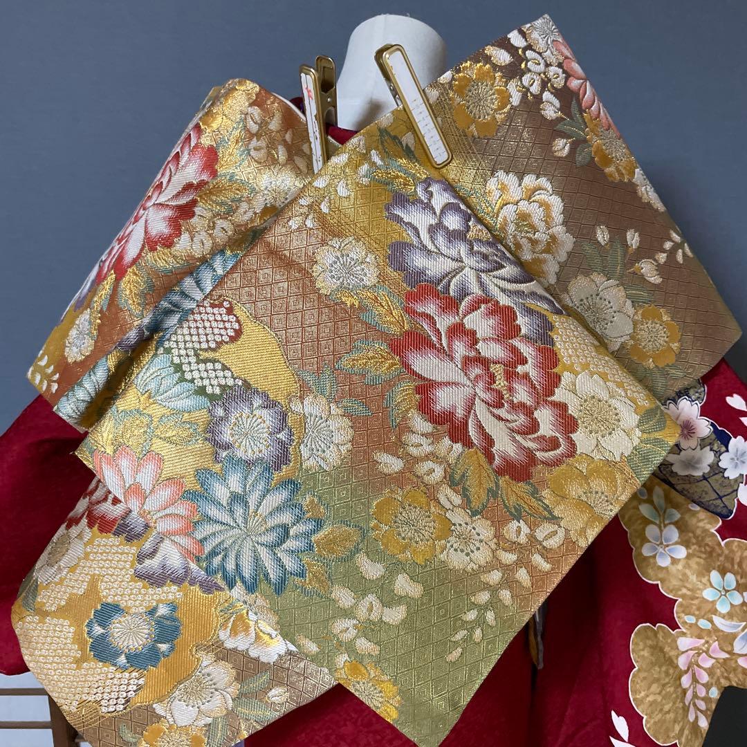 振袖フルセット　新品　特大　高身長　渋い赤に花柄 金色模様　成人式
