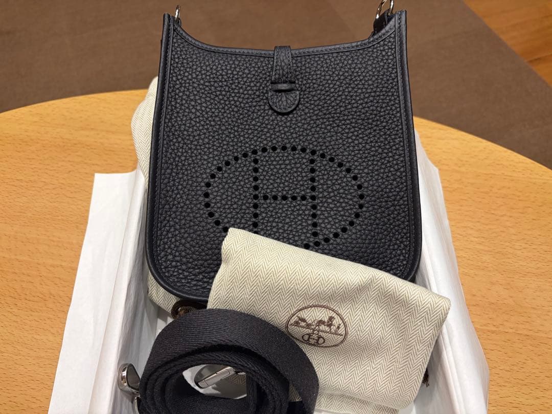 新品未使用 HERMES エルメス ミニエヴリンTPM カバン シルバー金具