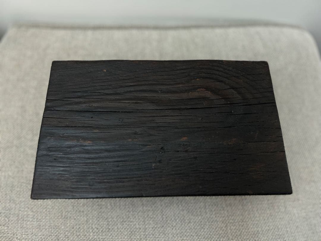 李朝韓国骨董　飾り台　石井佳苗セレクト　ザコンランショップ●川口美術朝鮮骨董