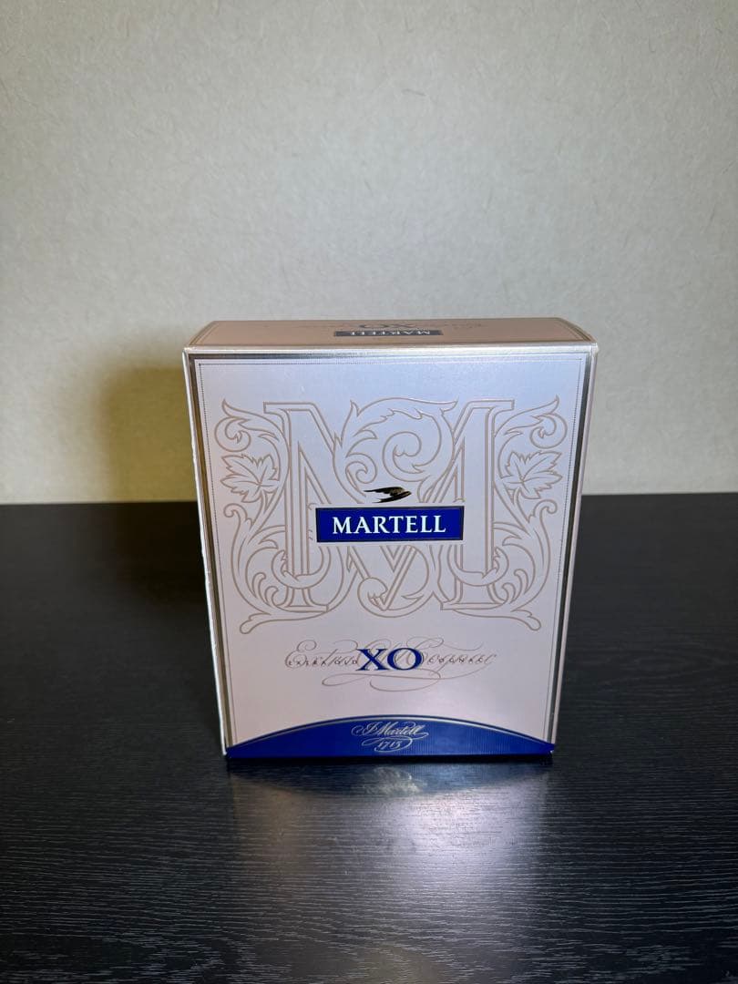 【超美品】MARTELL XO ブランデー 化粧箱付き　700ml？1L？