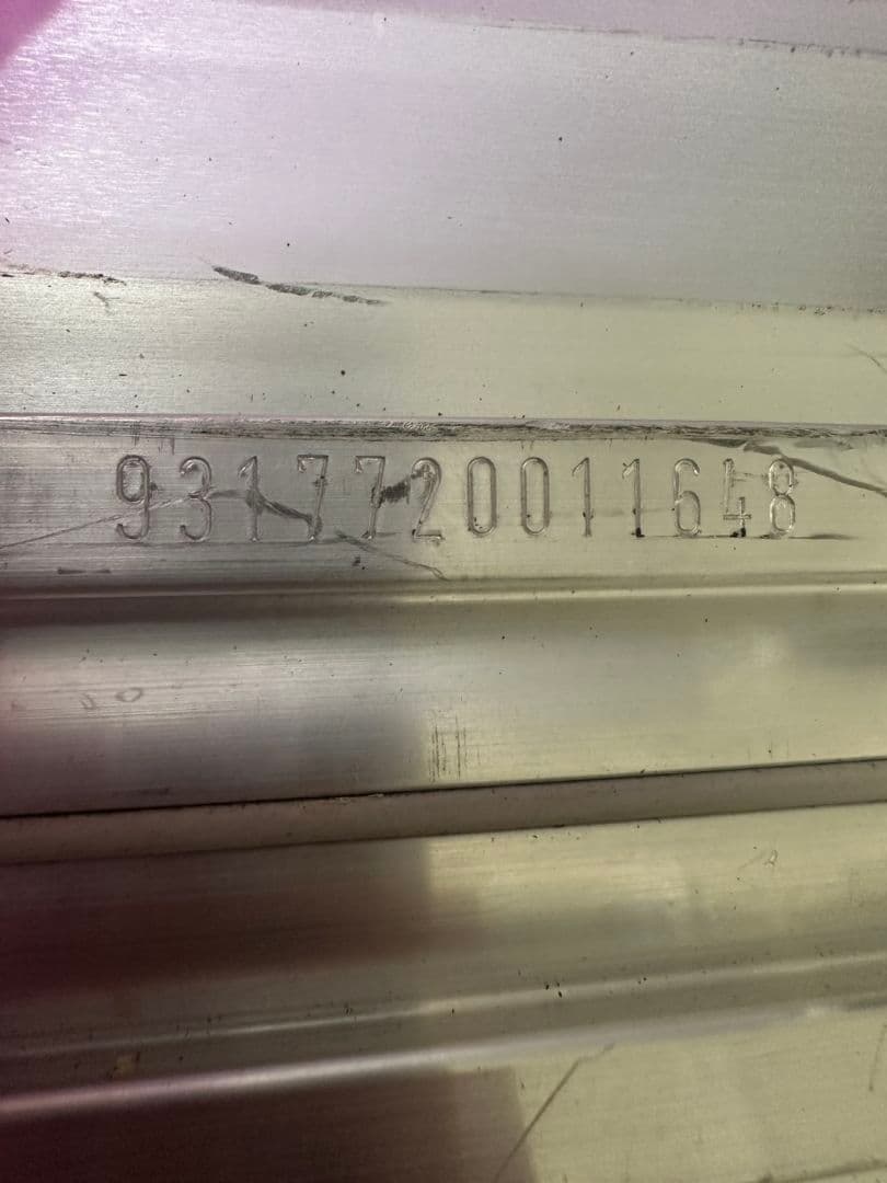 リモワ サルサ 4輪 アルミ スーツケース