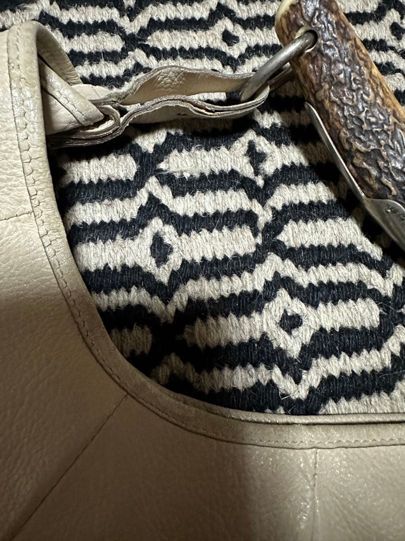 イブサンローランMOMBASAモンバサバッグベージュ革ショルダー希少トムフォード