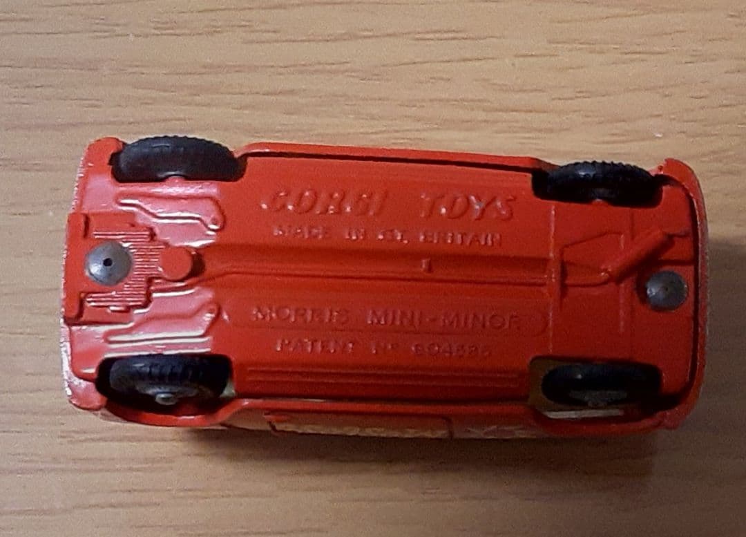 ポップアートミニミニカー