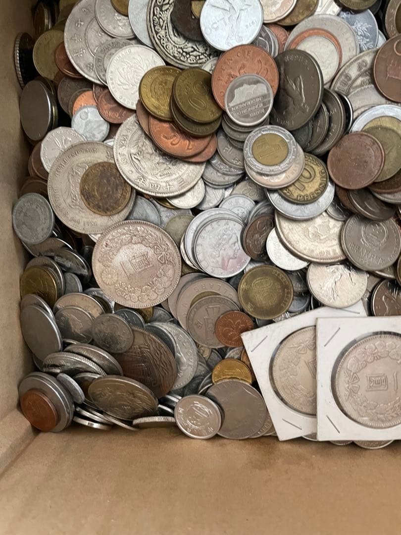 ぐ*こ様 古銭まとめ売り 10kg以上