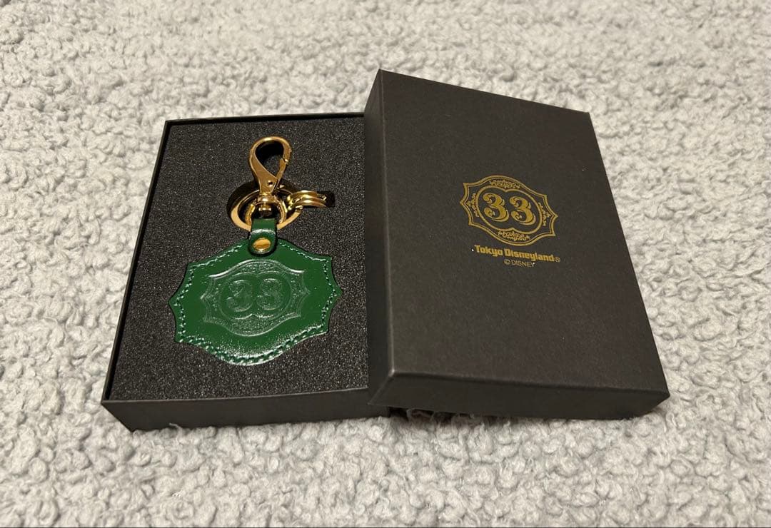 【新品未使用】ディズニーランド Club33 限定キーホルダー&ワインマーカー