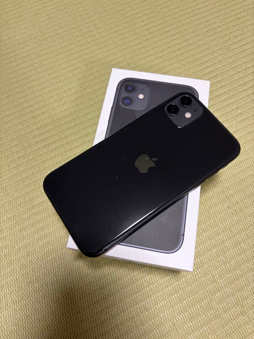 iPhone 11 128GB ブラック　SIMフリー