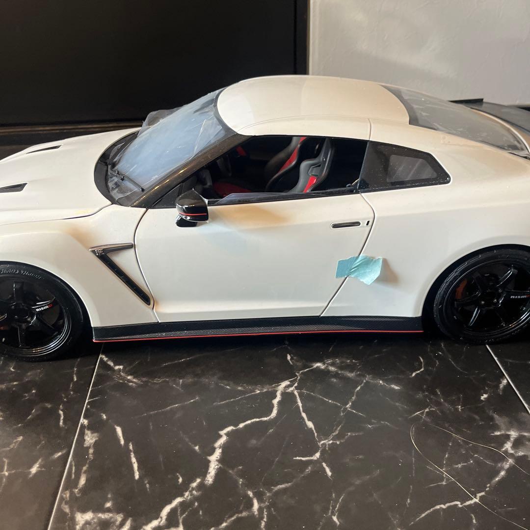 ディアゴスティーニ　Nissan GT-R Nismo 1/18 スケールモデル