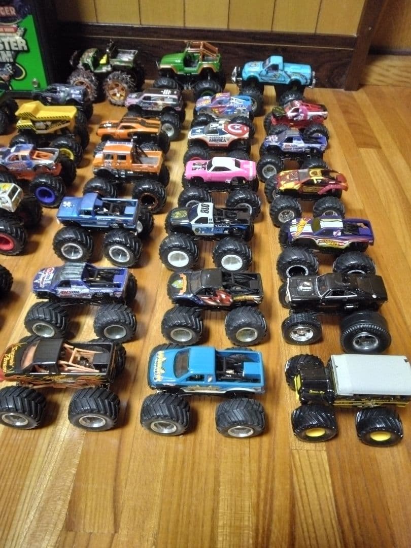 モンスタートラック　超超得！！50台セット