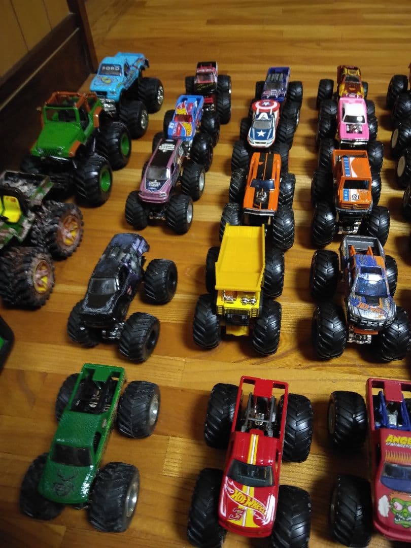 モンスタートラック　超超得！！50台セット