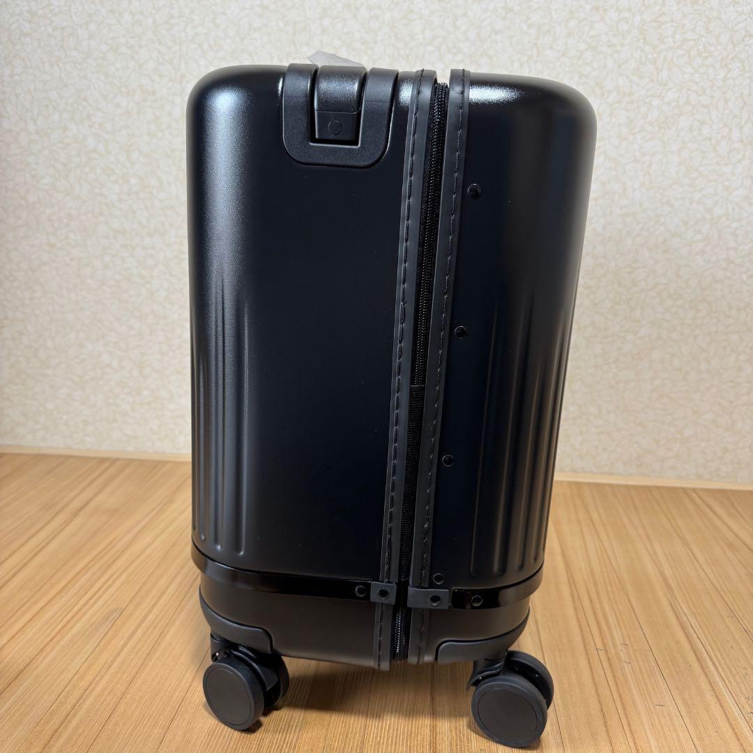 【未使用】VELO 拡張型ハードスーツケース ブラック