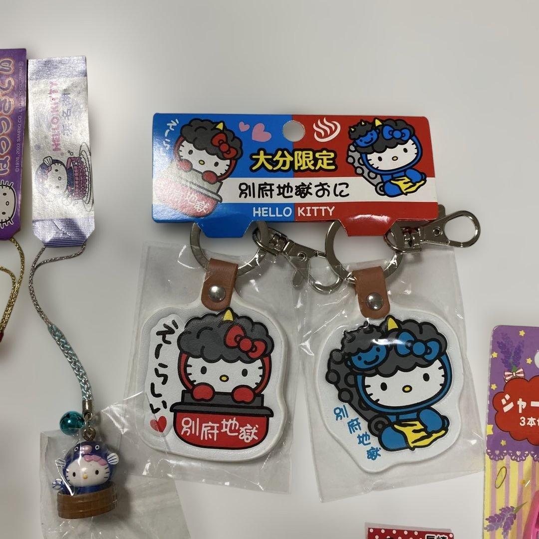 ハローキティ ご当地　ストラップ　ペンセット