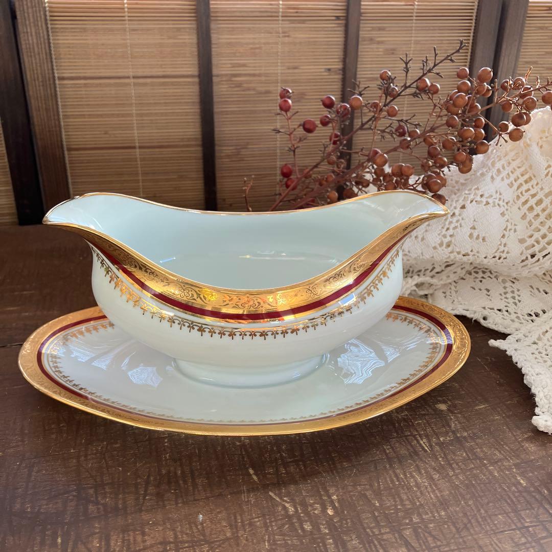 フランスアンティーク Limoges ロカイユスタイル 白磁のソーシエール　金彩