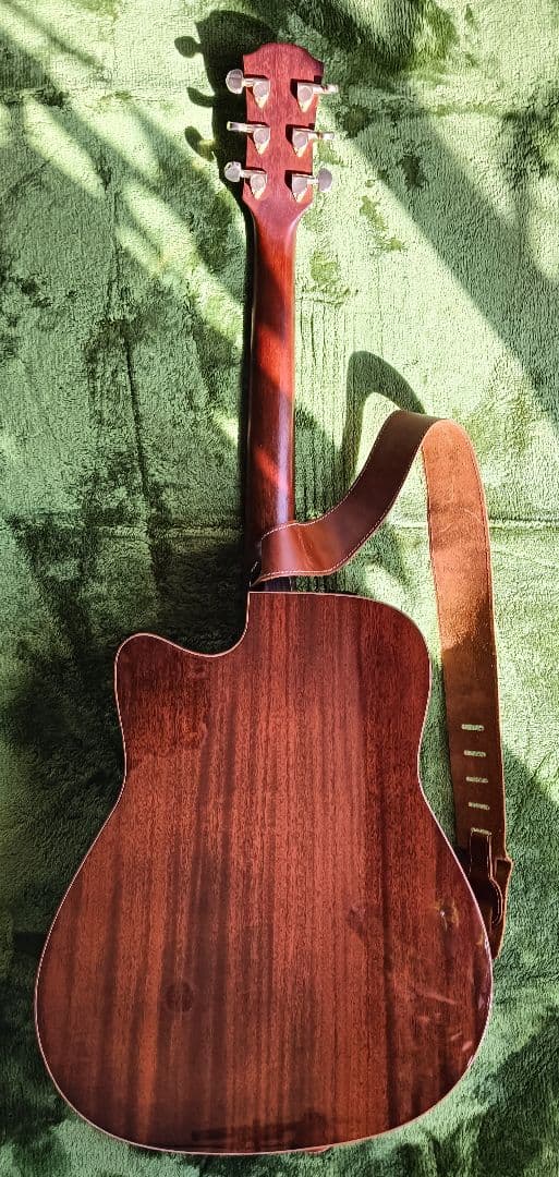 ヤマハ　エレアコ　ギター　A1M