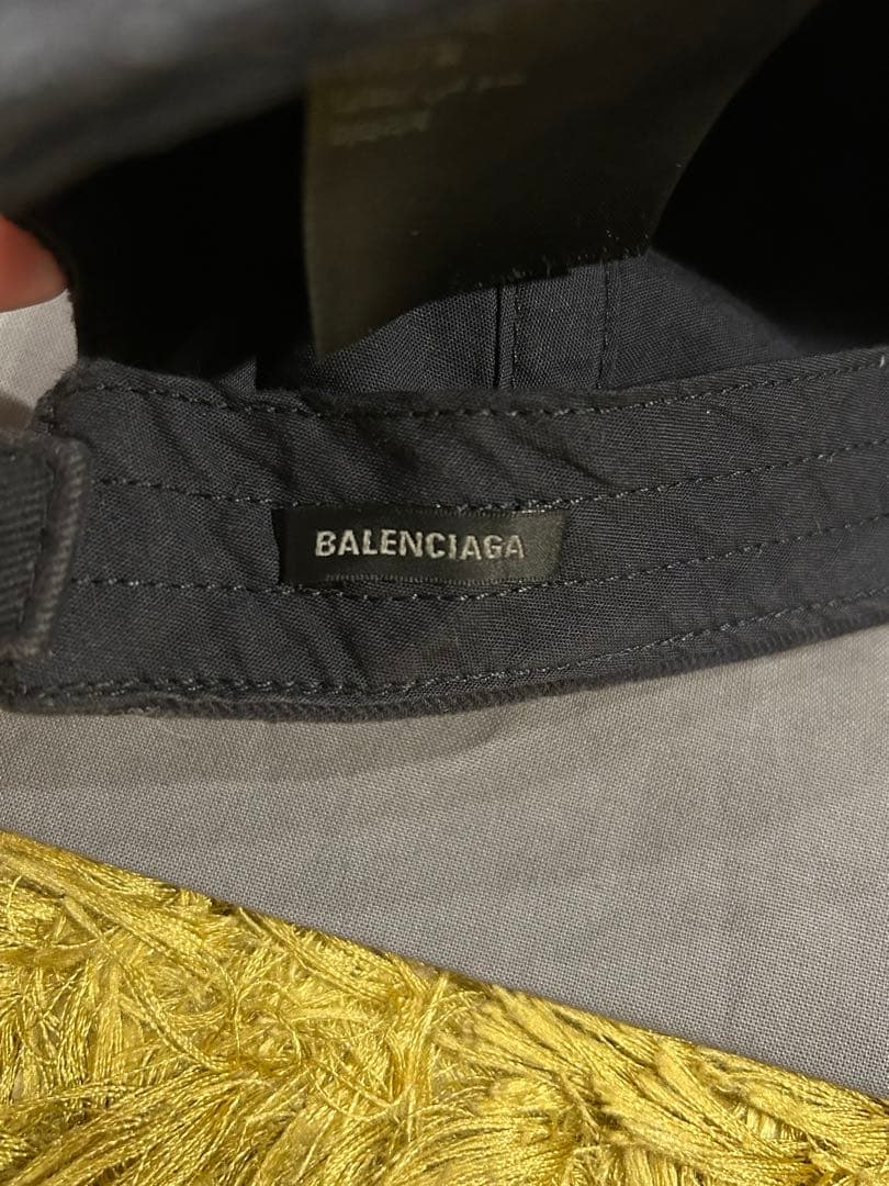 BALENCIAGA PLANET EARTH キャップ