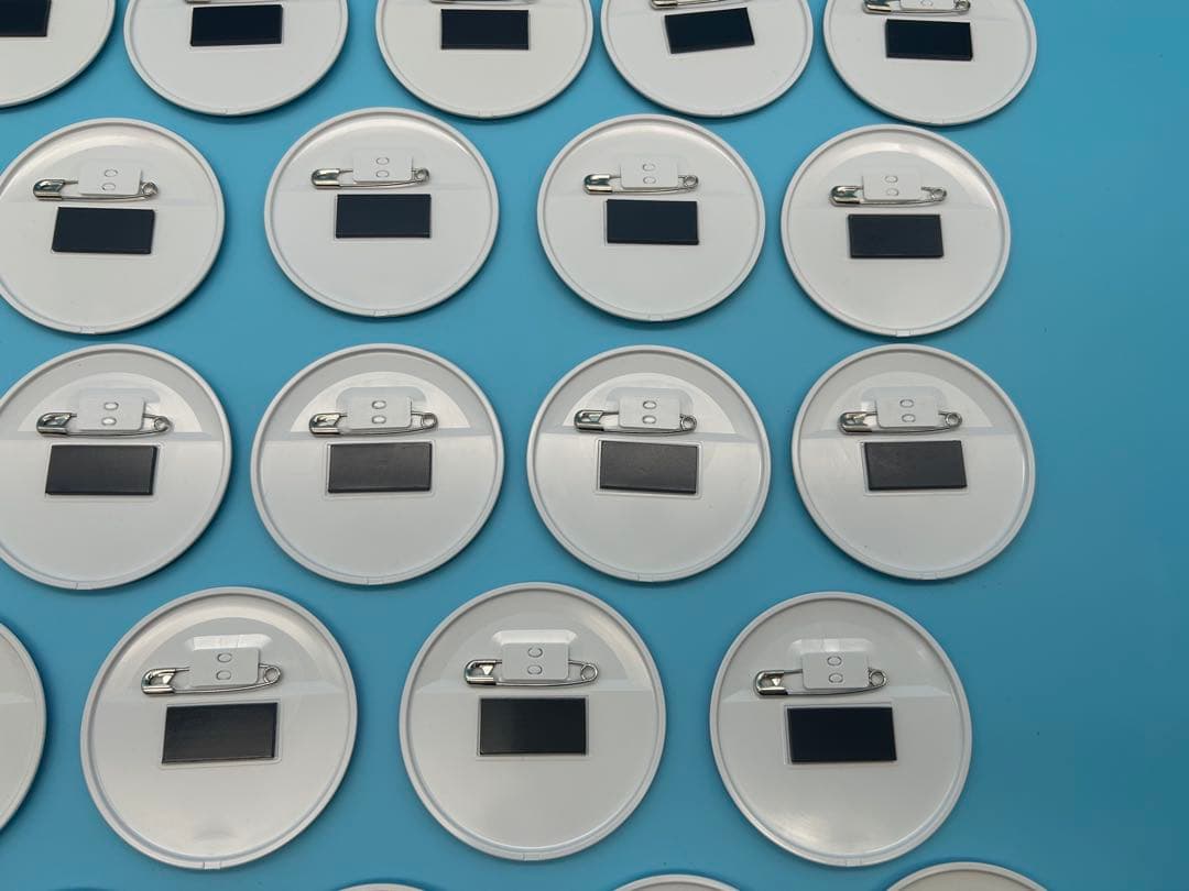 アイカツ アニON バッジ マグバッジ 缶バッジ いちご など 37個