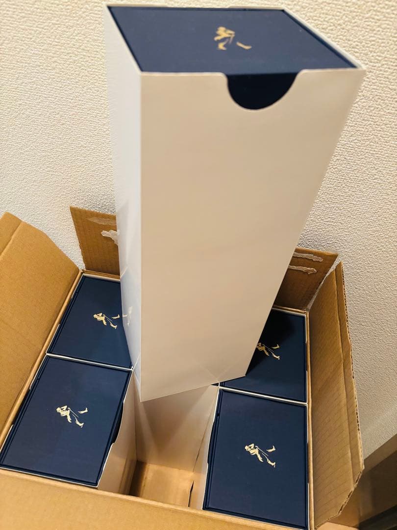 ジョニー・ウォーカー ブルーラベル ウイスキーブレンデッドスコッチボックス付き