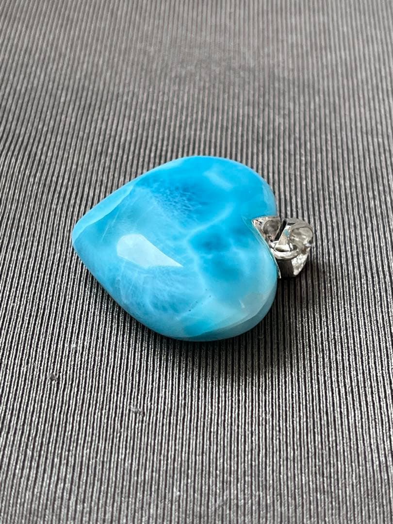 天然石☆高品質！ラリマーハート型ペンダントトップ☆両面濃いブルー！