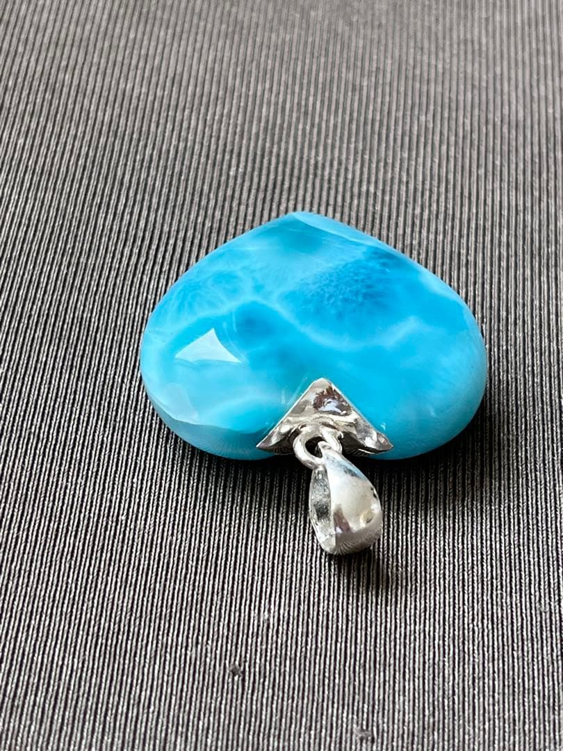 天然石☆高品質！ラリマーハート型ペンダントトップ☆両面濃いブルー！