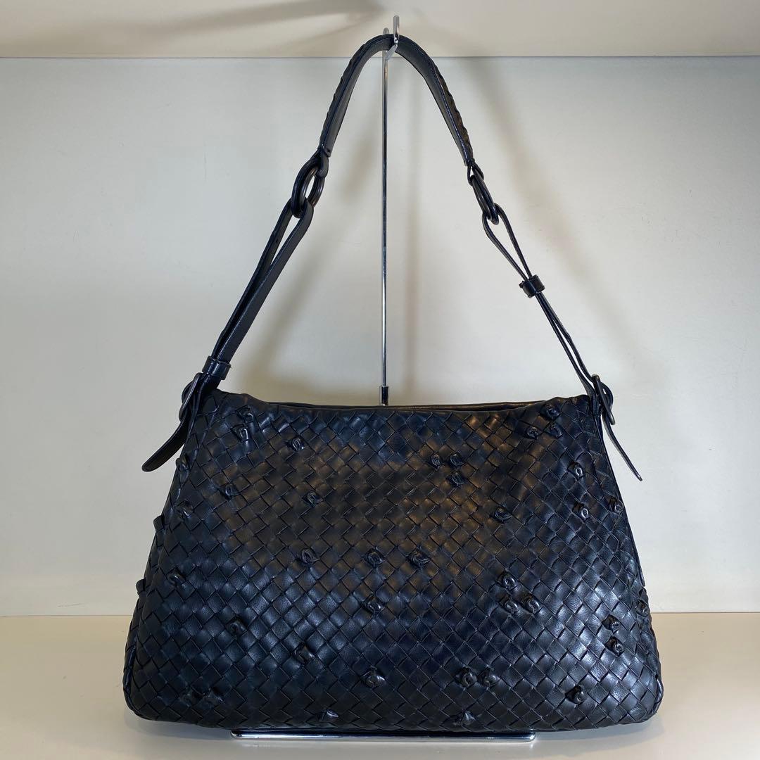 ボッテガヴェネタ　イントレチャート　ショルダーバッグ　ブラック125580